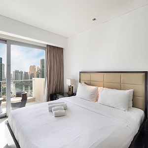 Superior One-Bedroom Apartment Balcony